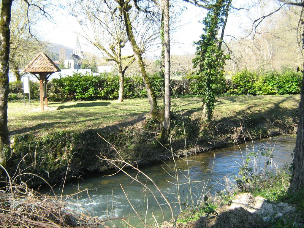 Chambres D'Hotes Au Pere Louis Labastide-du-Vert Dış mekan fotoğraf