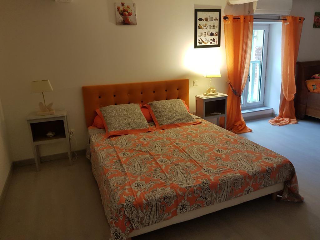 Chambres D'Hotes Au Pere Louis Labastide-du-Vert Dış mekan fotoğraf