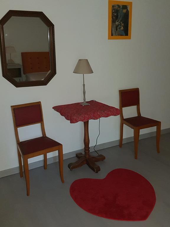 Chambres D'Hotes Au Pere Louis Labastide-du-Vert Dış mekan fotoğraf